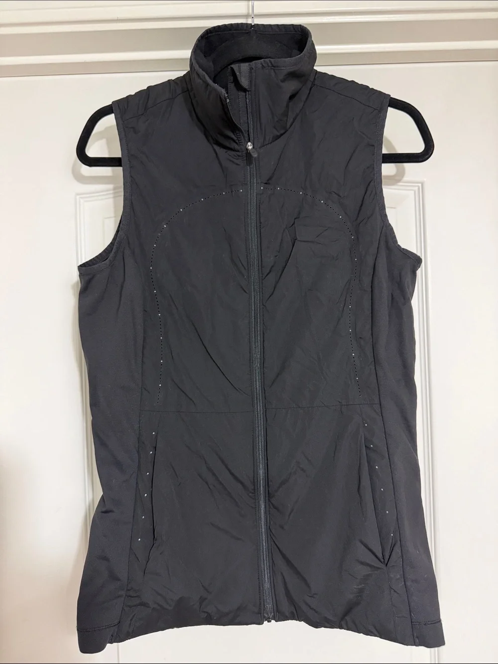 Lululemon Women’s Black Zip-Front Vest size 10 used clean lightweight